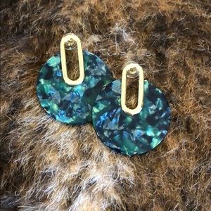 BP metal post marble earrings